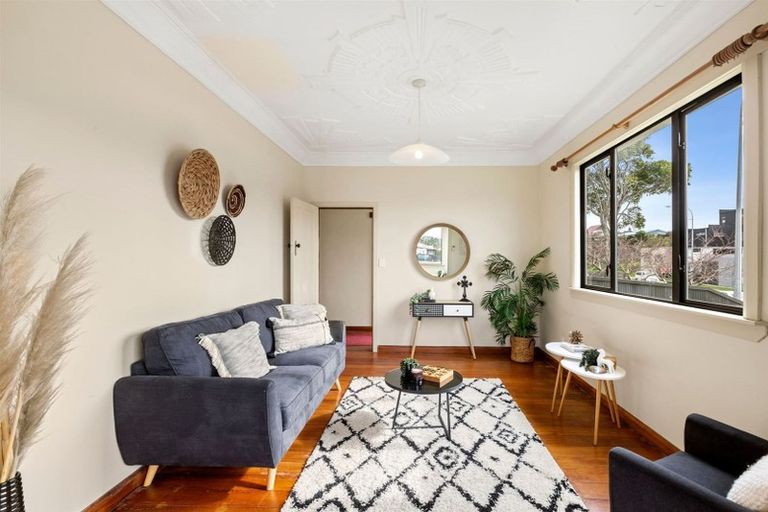 Photo of property in 22 Northgate, Strandon, New Plymouth, 4312