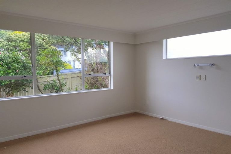 Photo of property in 44 Rajkot Terrace, Broadmeadows, Wellington, 6035