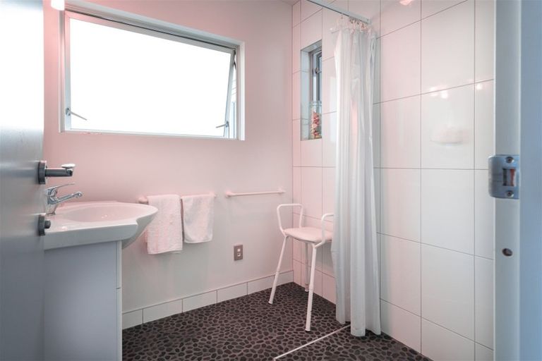 Photo of property in 6 Davis Crescent, Paihia, 0200