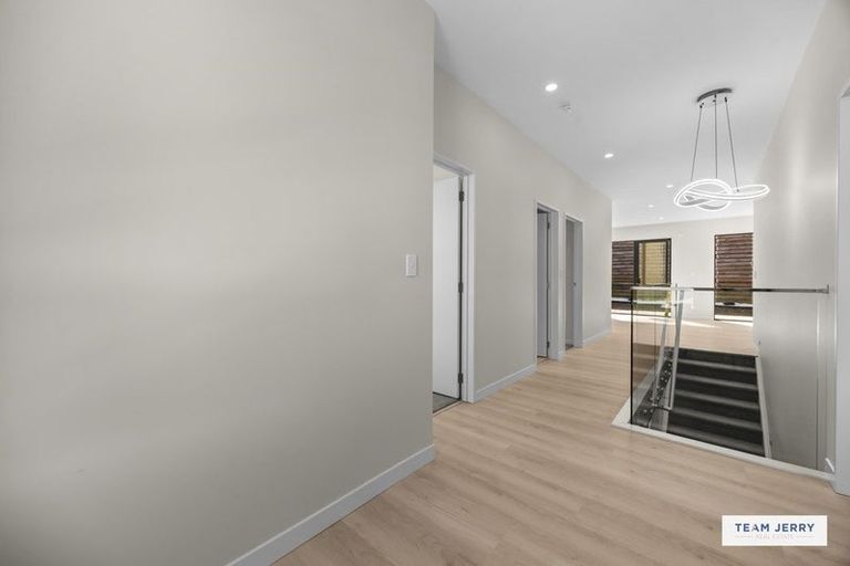 Photo of property in 30 Bannockburn Road, Opaheke, 2113