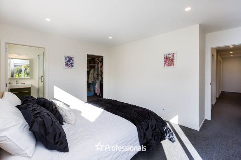 Photo of property in 49a Kiln Street, Silverstream, Upper Hutt, 5019