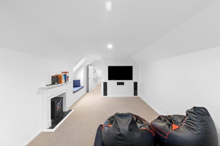Photo of property in 113 John F Kennedy Drive, Milson, Palmerston North, 4414