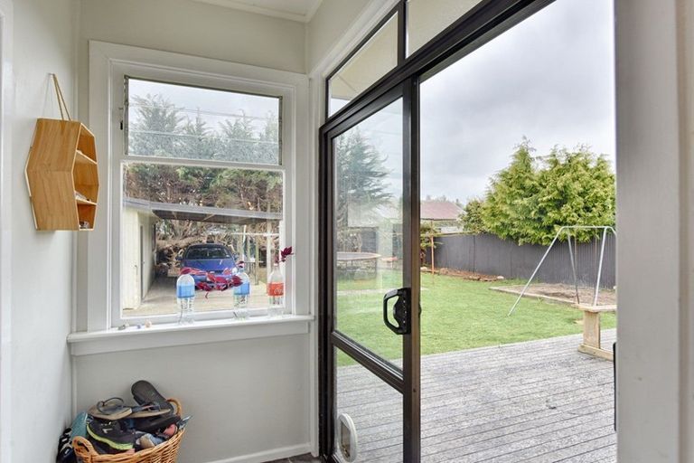 Photo of property in 15 Irving Street, Gore, 9710