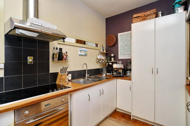 Photo of property in 16 Estuary Road, New Brighton, Christchurch, 8061