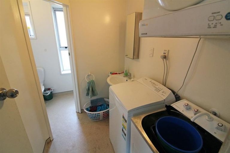 Photo of property in 102 Harbour Terrace, North Dunedin, Dunedin, 9016