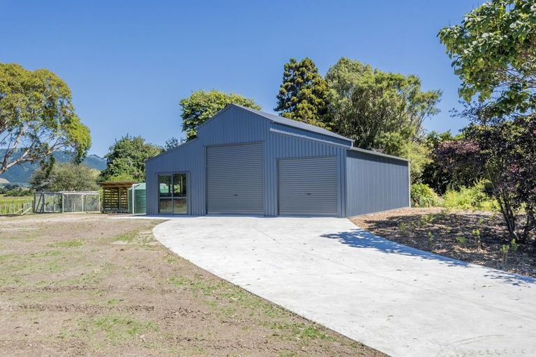 Photo of property in 123 Te Horo Beach Road, Te Horo, Otaki, 5581
