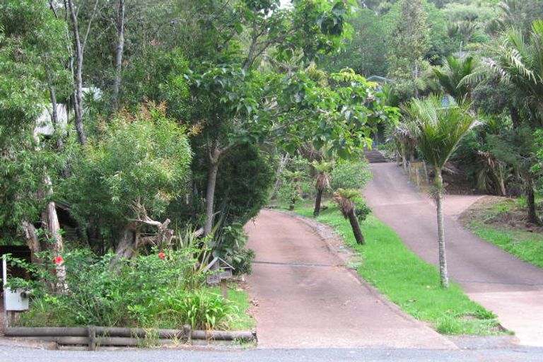 Photo of property in 36 Wood Bay Road, Titirangi, Auckland, 0604