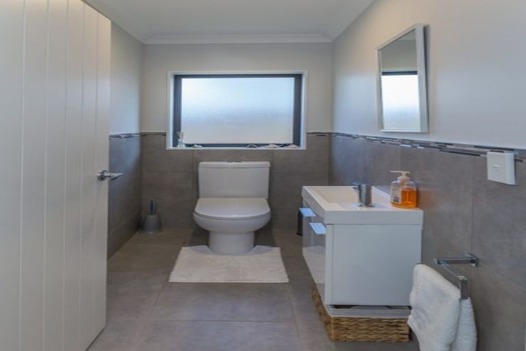 Photo of property in 129 Winchester Street, Levin, 5510