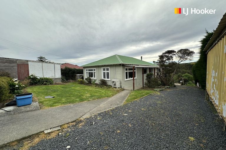 Photo of property in 25 Bedford Parade, Brighton, Dunedin, 9035