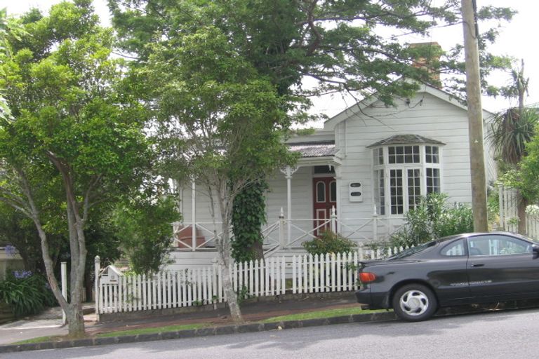Photo of property in 13 Beaconsfield Street, Grey Lynn, Auckland, 1021