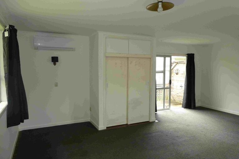 Photo of property in 16 Pomaria Road, Henderson, Auckland, 0610