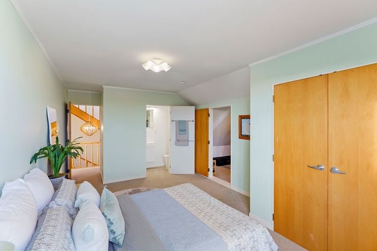 Photo of property in 11 College Drive, Paraparaumu, 5032