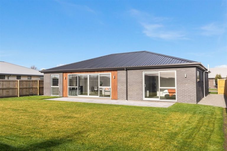 Photo of property in 18 Flaxon Place, Burwood, Christchurch, 8083