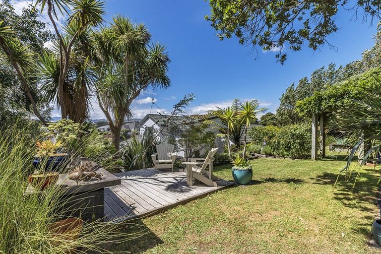 Photo of property in 15 Eclipse Lane, Whitby, Porirua, 5024