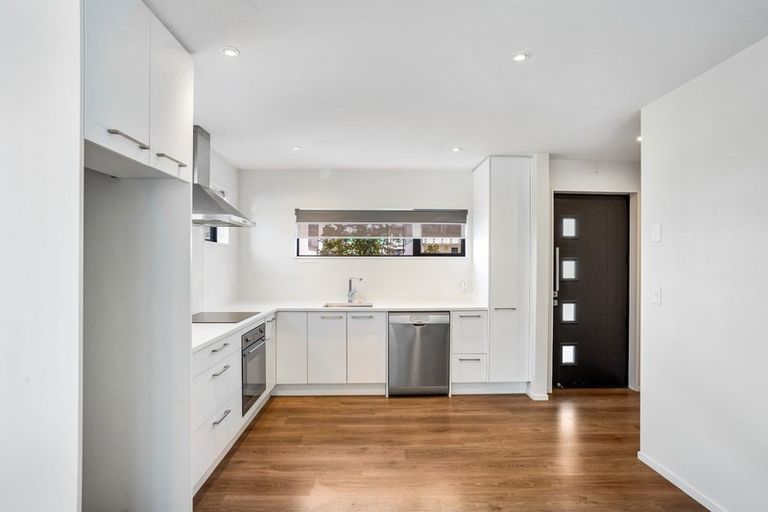 Photo of property in 41 Carder Court, Hobsonville, Auckland, 0618