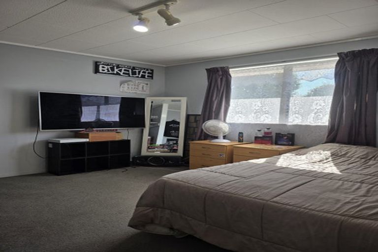 Photo of property in 32a Silvan Place, Bell Block, New Plymouth, 4312