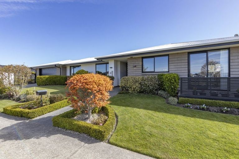 Photo of property in 1 Pimlico Place, Rangiora, 7400
