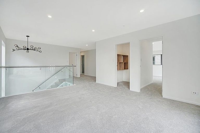 Photo of property in 32 Paripari Street, Flat Bush, Auckland, 2019