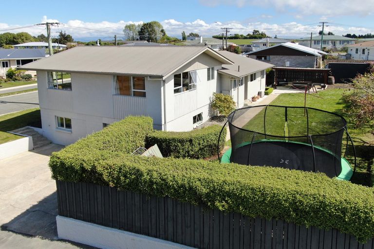 Photo of property in 27 Glendale Crescent, Holmes Hill, Oamaru, 9401