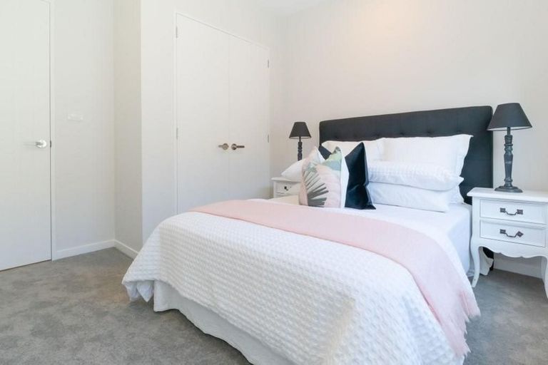 Photo of property in 27 Davey Crescent, Orewa, 0931