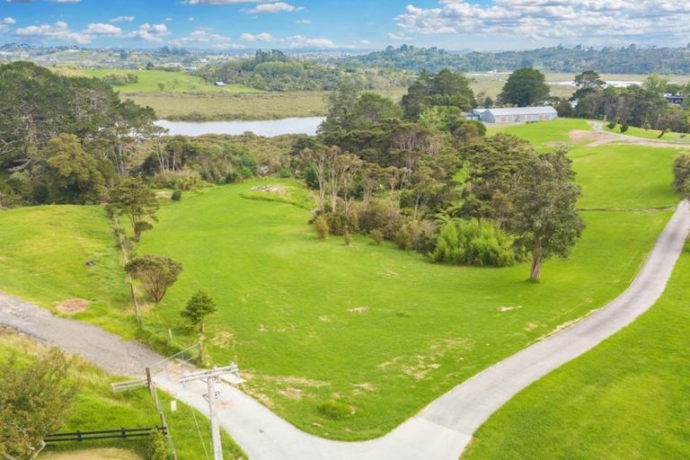 Photo of property in 101 Messenger Road, Stillwater, Silverdale, 0993