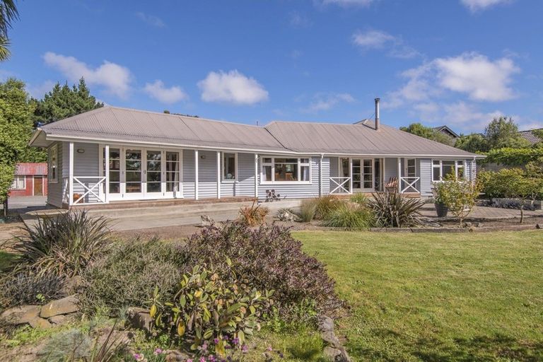 Photo of property in 21 Mcsaveneys Road, Marshland, Christchurch, 8051