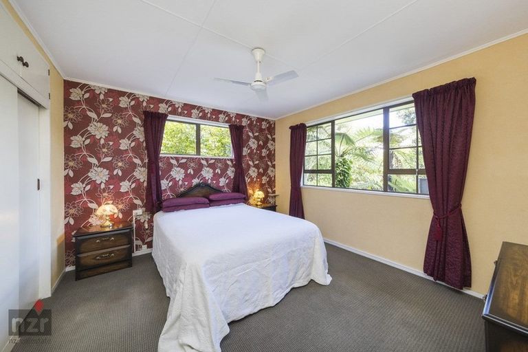 Photo of property in 9 Dalzien Place, Feilding, 4702