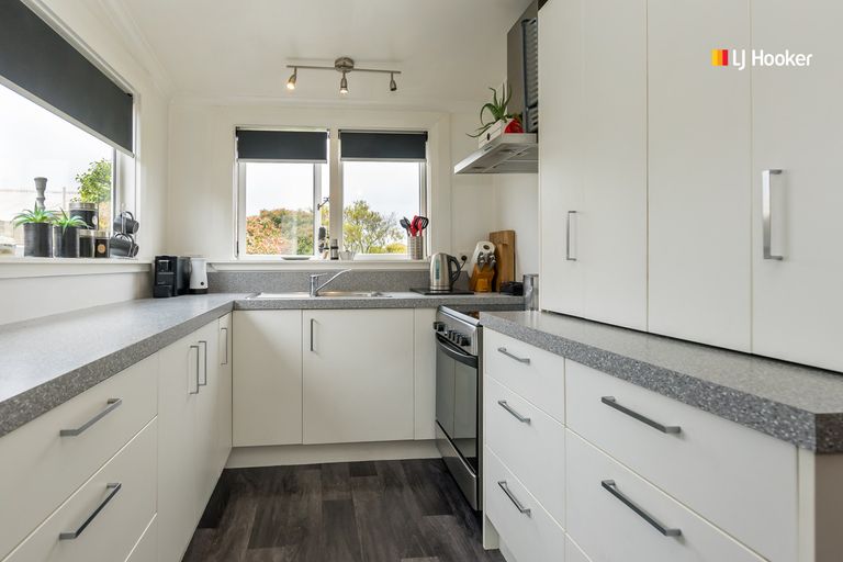 Photo of property in 12 Kirkcaldy Street, South Dunedin, Dunedin, 9012