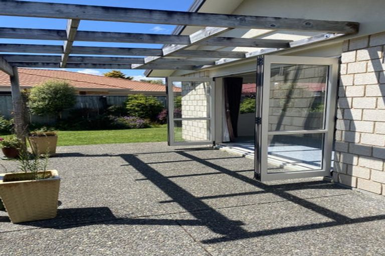 Photo of property in 18 Gilligan Close, College Estate, Whanganui, 4500