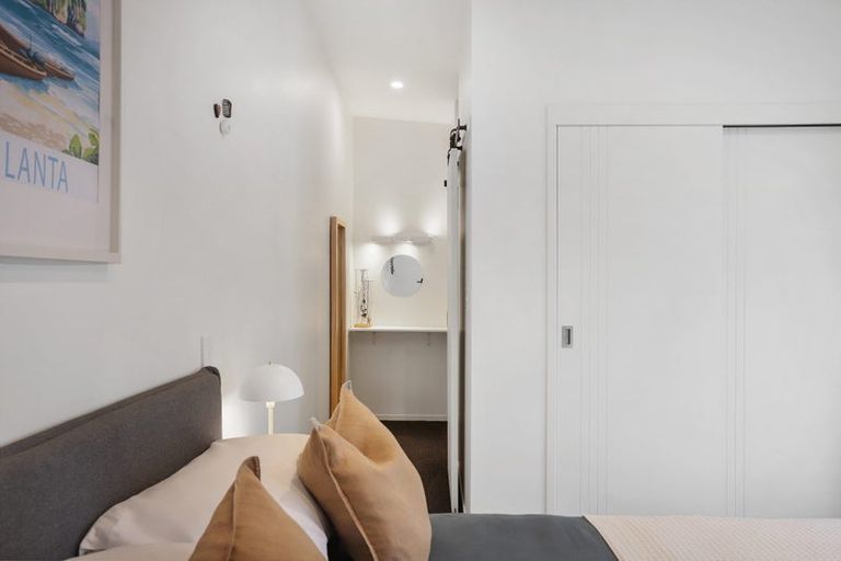 Photo of property in 26 Arataki Views Way, Glen Eden, Auckland, 0602