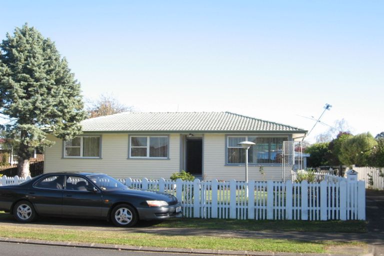 Photo of property in 30 Heybridge Street, Manurewa, Auckland, 2102