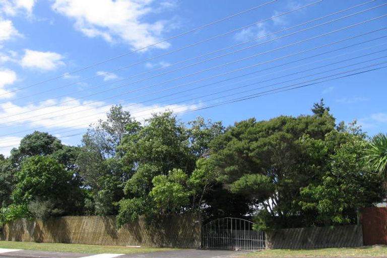 Photo of property in 91 Verbena Road, Birkdale, Auckland, 0626