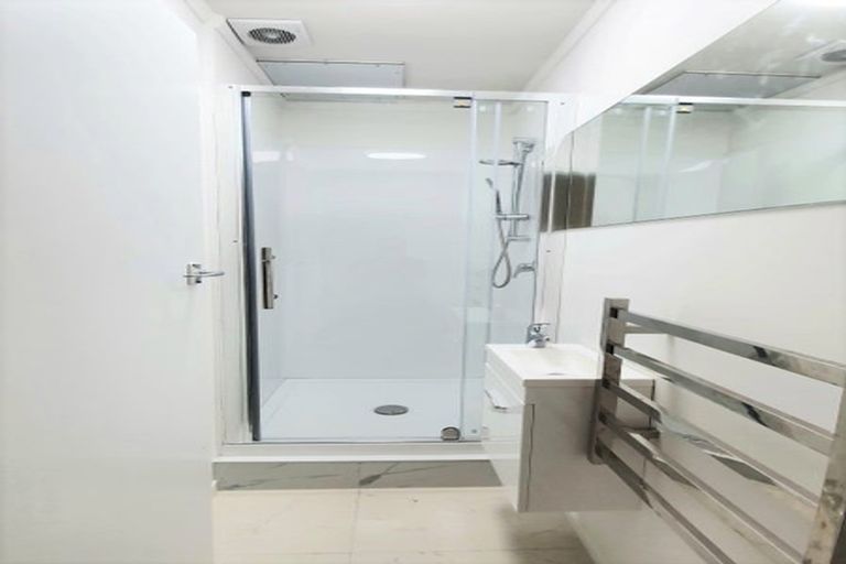 Photo of property in 19 Glen Norman Avenue, Henderson, Auckland, 0610