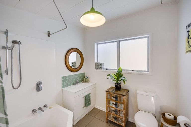 Photo of property in 19 Mcdonald Street, Napier South, Napier, 4110