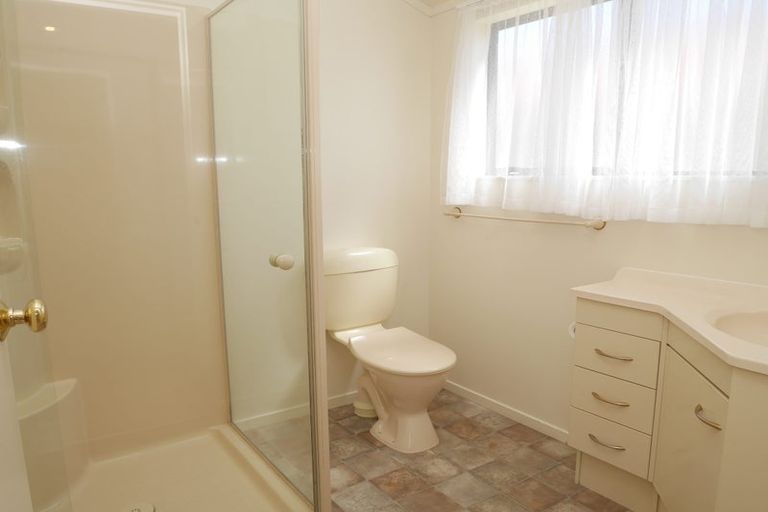 Photo of property in 125 Queens Road, Waikanae Beach, Waikanae, 5036