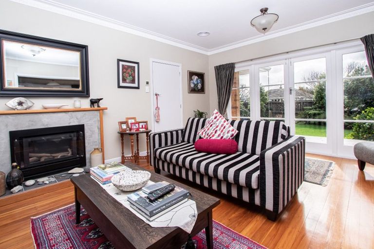 Photo of property in 1 Martin Street, Fairfield, Hamilton, 3214