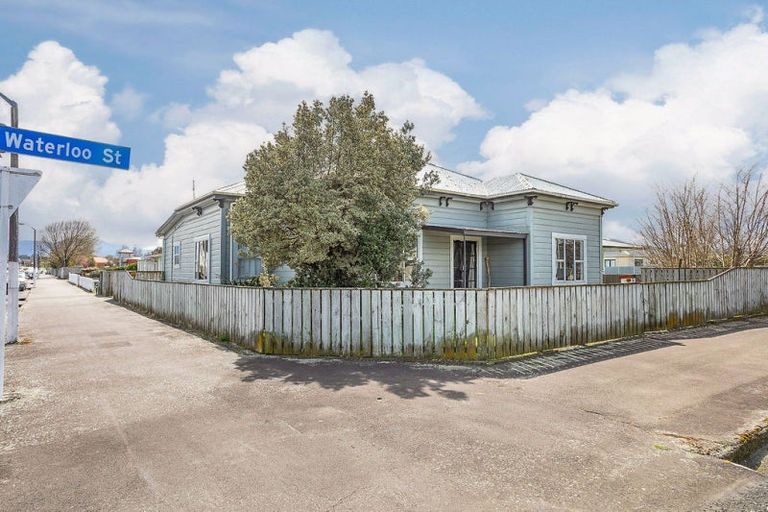 Photo of property in 13 Waterloo Street, Dannevirke, 4930