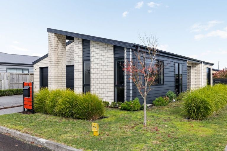 Photo of property in 35 Wairua Avenue, Baverstock, Hamilton, 3200