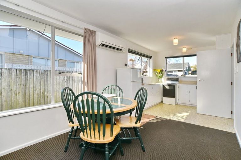 Photo of property in 2/106a Barrington Street, Somerfield, Christchurch, 8024