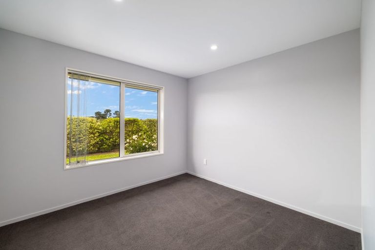 Photo of property in 60 Sutherland Drive, Kaiapoi, 7630