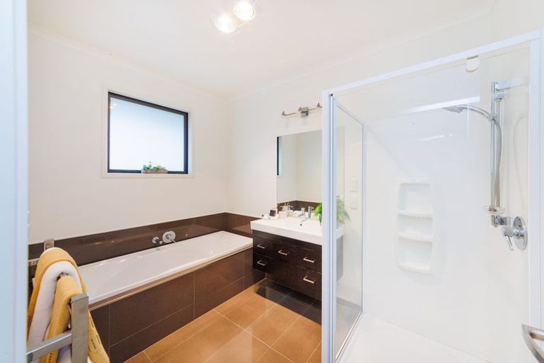 Photo of property in 71 County Heights Drive, Aokautere, Palmerston North, 4471