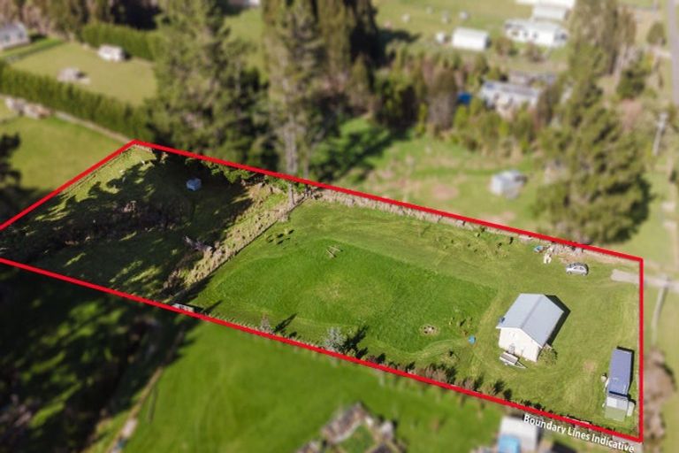 Photo of property in 37 Bright Street, Eketahuna, 4900