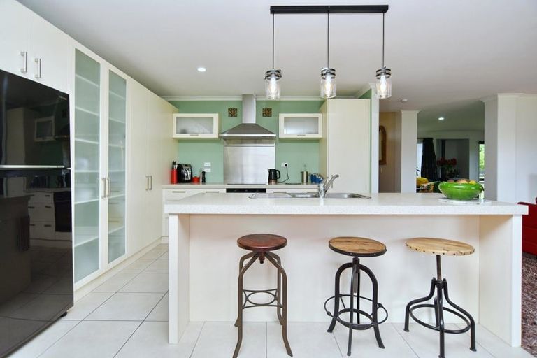 Photo of property in 9 Riverside Way, Amberley, 7410