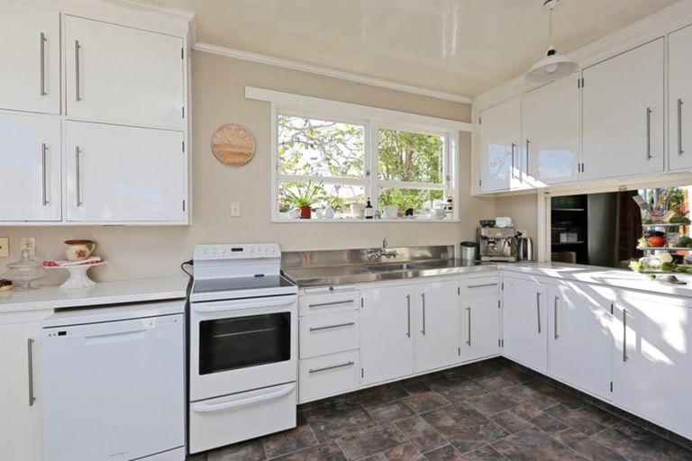 Photo of property in 704 Rainbow Avenue, Parkvale, Hastings, 4122