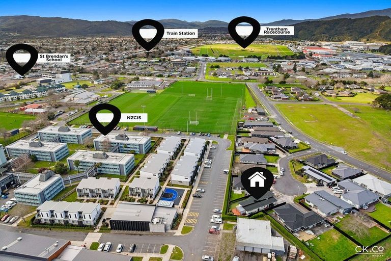 Photo of property in 14 Passchendaele Grove, Trentham, Upper Hutt, 5018