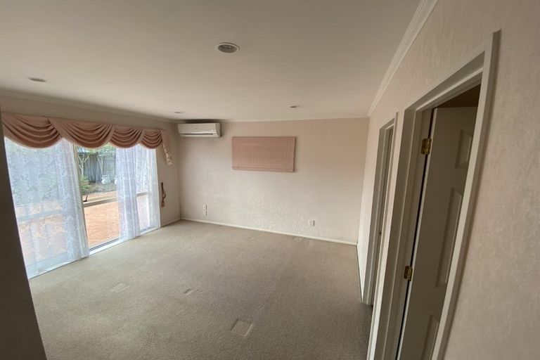 Photo of property in 22 Nuneaton Drive, Flat Bush, Auckland, 2019
