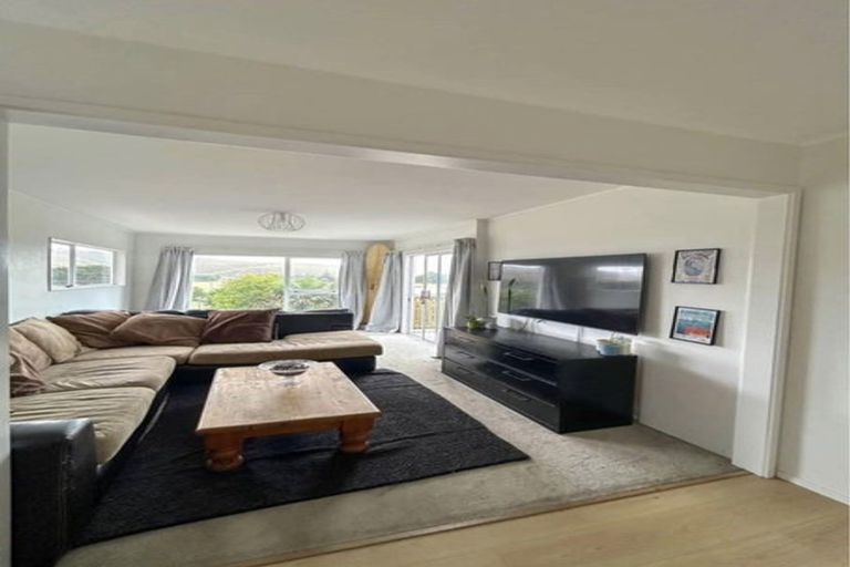 Photo of property in 80 Mana Esplanade, Paremata, Porirua, 5026