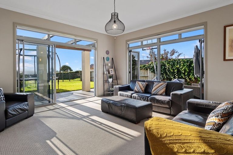 Photo of property in 124 Hamurana Road, Omokoroa, 3114