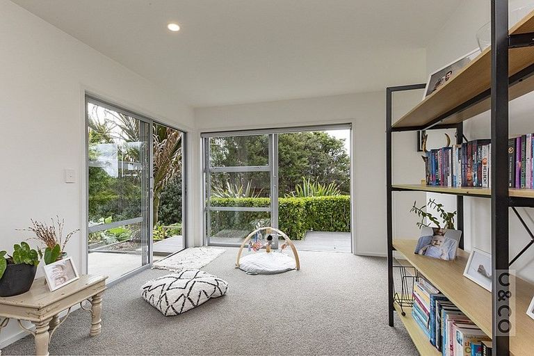 Photo of property in 10 The Rise, Waimauku, 0812