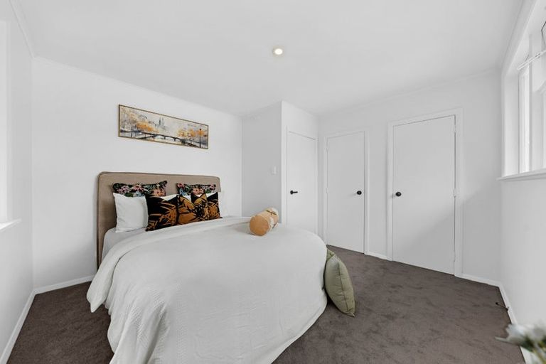 Photo of property in 1/20 Sarajevo Place, Massey, Auckland, 0614